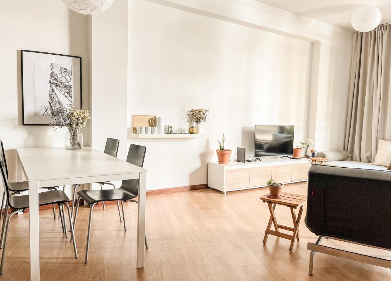 Central Loft With Free Parking Porto Luaran gambar