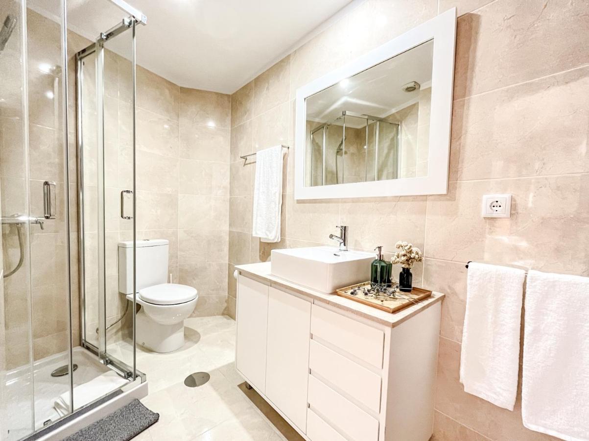 Central Loft With Free Parking Porto Luaran gambar